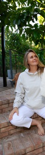 Alicia Silverstone feet photo thumbnail
