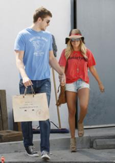 Ashley Tisdale feet photo thumbnail