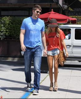 Ashley Tisdale feet photo thumbnail