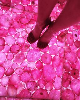 Lívia Andrade feet photo thumbnail