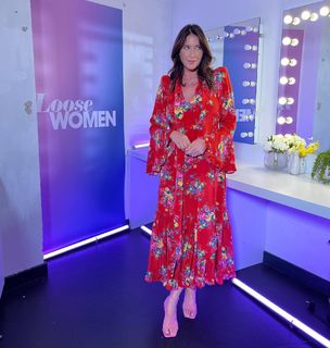 Lisa Snowdon feet photo thumbnail