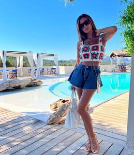 Giorgia Palmas feet photo thumbnail
