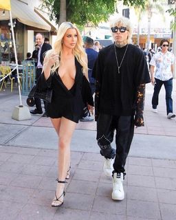 Tana Mongeau feet photo thumbnail