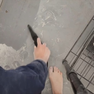 Rachel Ballinger feet photo thumbnail