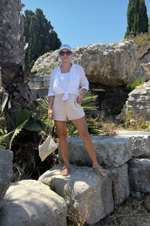 Karolina Kowalkiewicz feet photo thumbnail
