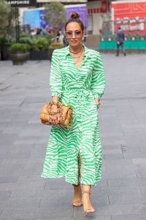 Myleene Klass feet photo thumbnail