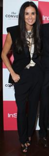 Demi Moore feet photo thumbnail