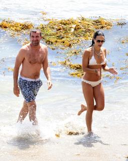 Jordana Brewster feet photo thumbnail