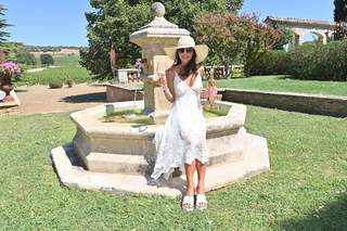 Bethenny Frankel feet photo thumbnail