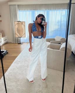 Olivia Culpo feet photo thumbnail