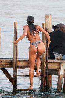 Irina Shayk feet photo thumbnail