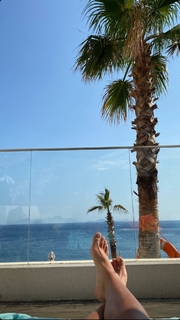 Karolina Kowalkiewicz feet photo thumbnail