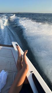 Irina Shayk feet photo thumbnail
