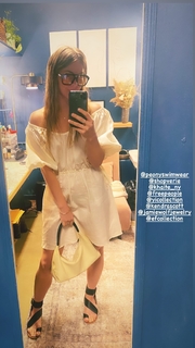 Julianne Hough feet photo thumbnail