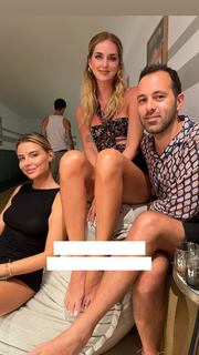 Chiara Ferragni feet photo thumbnail