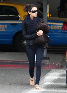 Eva Longoria feet photo thumbnail