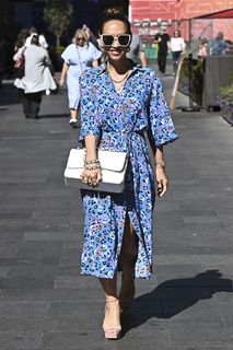 Myleene Klass feet photo thumbnail