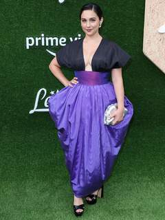 Molly Ephraim feet photo 2