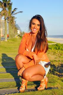 Nicole Bahls feet photo thumbnail