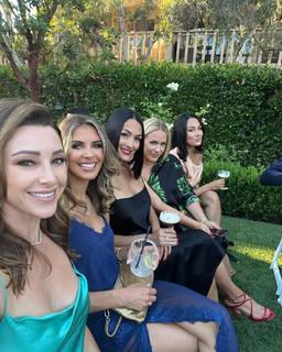 Nikki Garcia feet photo thumbnail