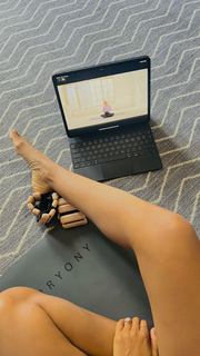 Rochelle Humes feet photo thumbnail