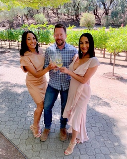 Nikki Garcia feet photo thumbnail