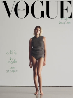 Kaia Gerber feet photo thumbnail