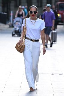 Myleene Klass feet photo thumbnail