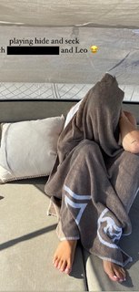 Chiara Ferragni feet photo thumbnail