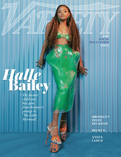 Halle Bailey feet photo thumbnail