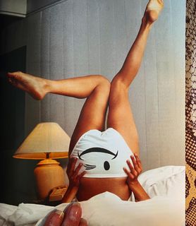 Brooke Burke feet photo thumbnail