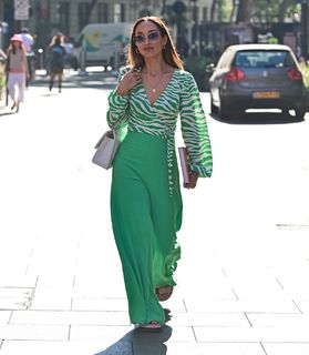 Myleene Klass feet photo thumbnail