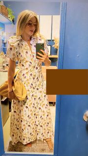 Julianne Hough feet photo thumbnail