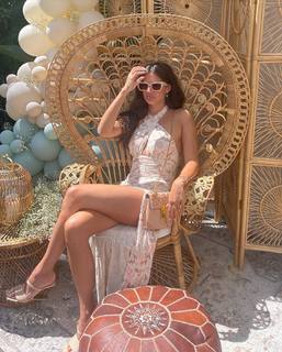 Sara Sampaio feet photo thumbnail