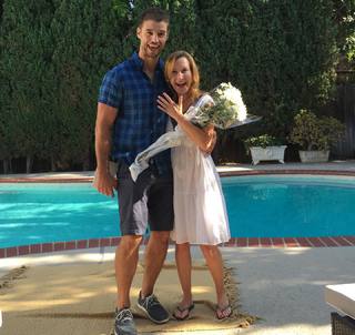 Angela Kinsey feet photo thumbnail