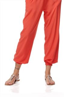 Pinar Altug feet photo thumbnail