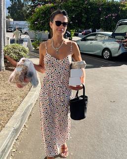 Jordana Brewster feet photo thumbnail