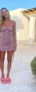 Chiara Ferragni feet photo thumbnail