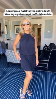 Denise Austin feet photo thumbnail