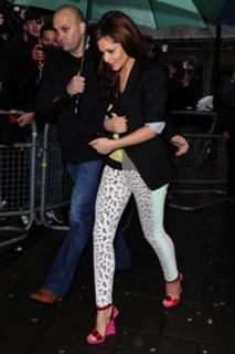 Cheryl feet photo thumbnail
