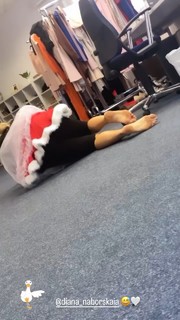 Diana Naborskaya feet photo thumbnail