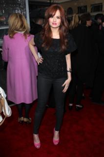Debby Ryan feet photo thumbnail