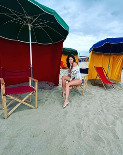 Zaira Nara feet photo thumbnail