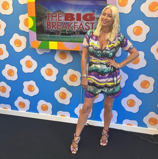 Denise Van Outen feet photo thumbnail