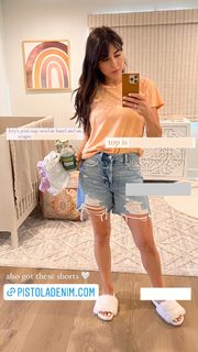 Daniella Monet feet photo thumbnail