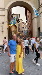 Denise Austin feet photo thumbnail
