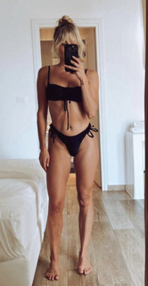 Ashley Roberts feet photo thumbnail