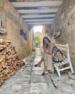 Severina Kojic feet photo thumbnail