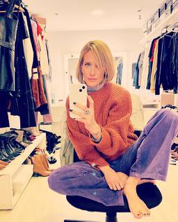 Julieta Prandi feet photo thumbnail