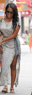 La La Anthony feet photo thumbnail